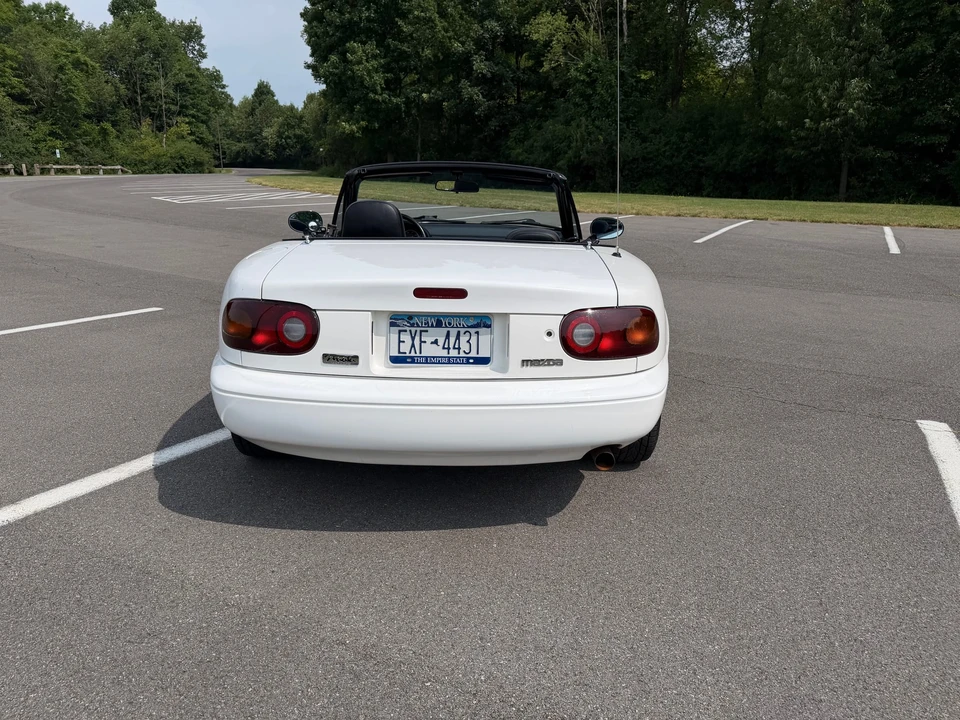 1990 Mazda NA MX-5 Miata - Image 16 of 31