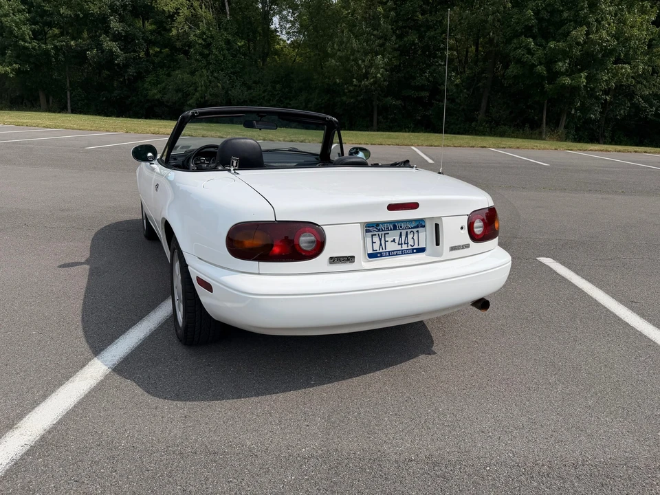 1990 Mazda NA MX-5 Miata - Image 14 of 31