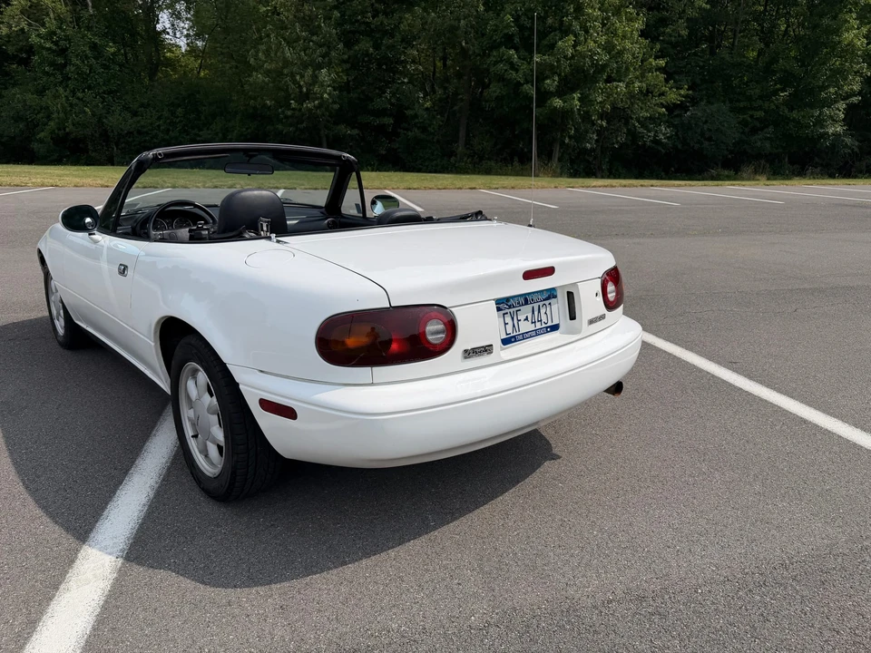1990 Mazda NA MX-5 Miata - Image 13 of 31