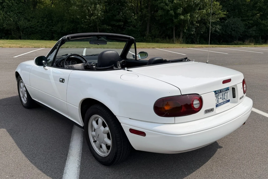 1990 Mazda NA MX-5 Miata - Image 12 of 31