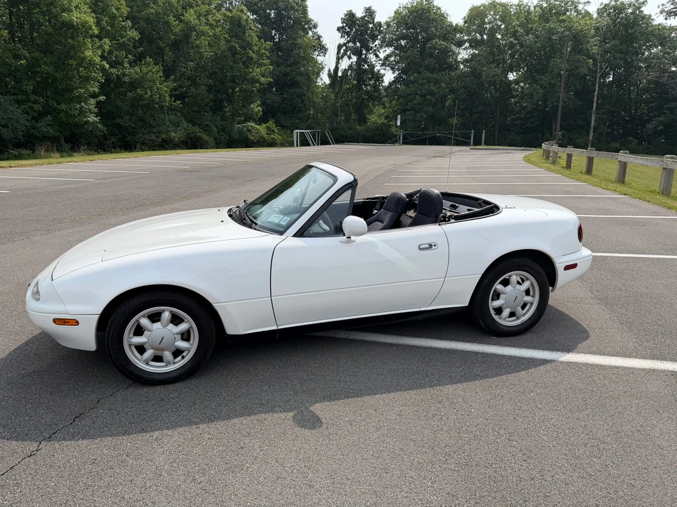 1990 Mazda NA MX-5 Miata - Image 10 of 31