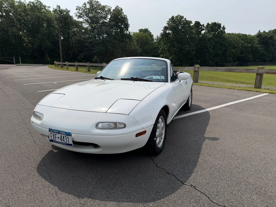 1990 Mazda NA MX-5 Miata - Image 4 of 31