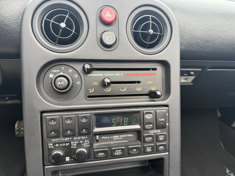 1990 Mazda NA MX-5 Miata - Image 10 of 13