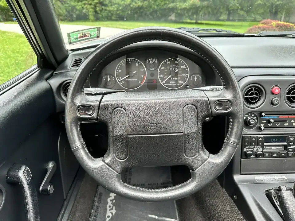 1990 Mazda NA MX-5 Miata - Image 14 of 21