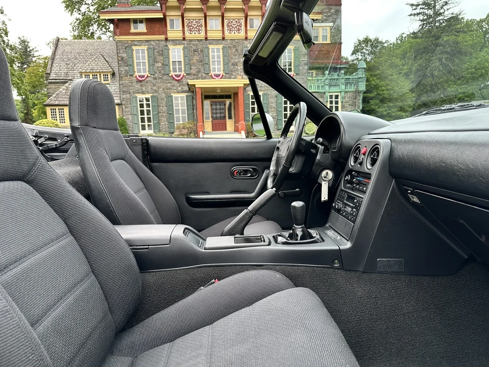 1990 Mazda NA MX-5 Miata - Image 20 of 31