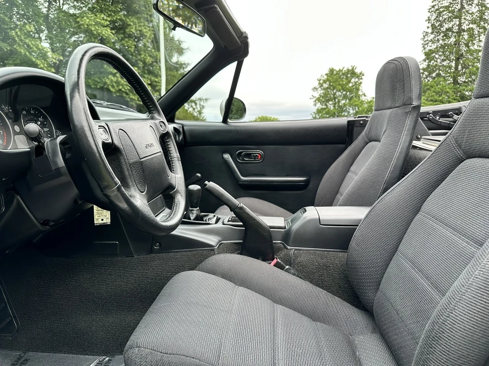 1990 Mazda NA MX-5 Miata - Image 16 of 31