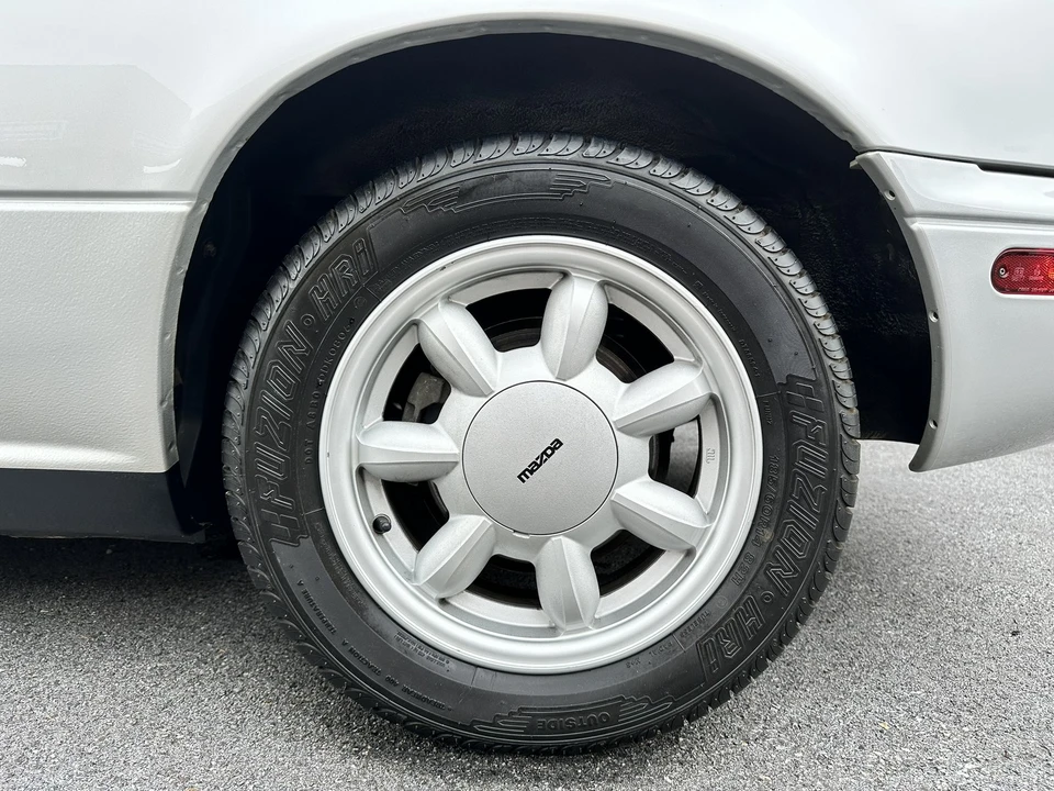 1990 Mazda NA MX-5 Miata - Image 24 of 31