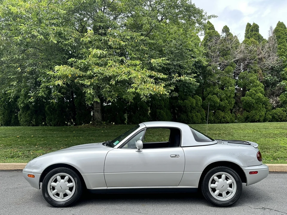 1990 Mazda NA MX-5 Miata - Image 31 of 31