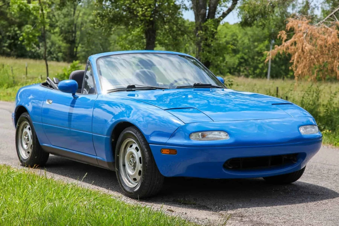 1990 Mazda NA MX-5 Miata - Image 2 of 31