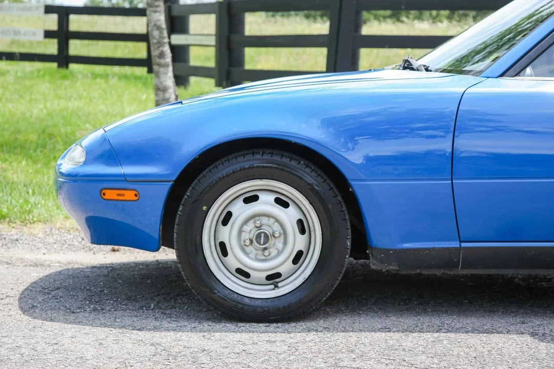 1990 Mazda NA MX-5 Miata - Image 8 of 31