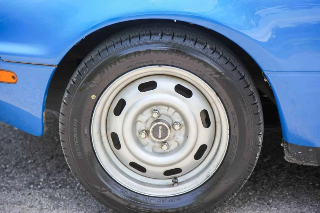 1990 Mazda NA MX-5 Miata - Image 11 of 31