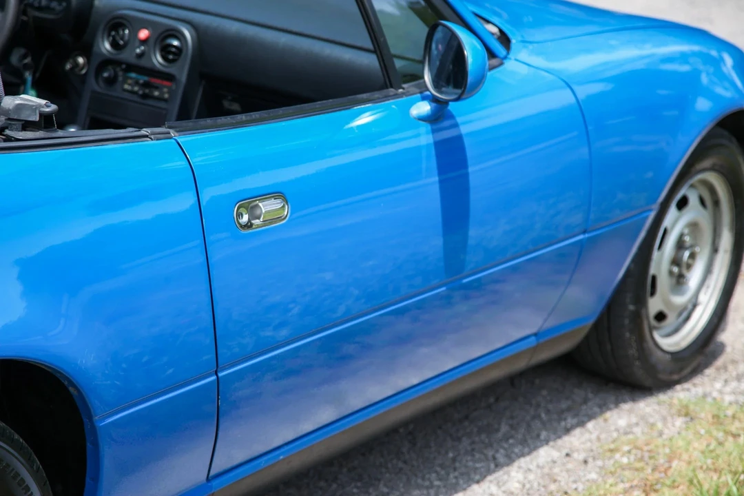 1990 Mazda NA MX-5 Miata - Image 17 of 31