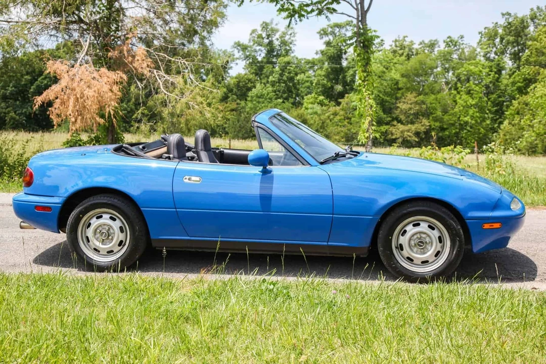 1990 Mazda NA MX-5 Miata - Image 6 of 31