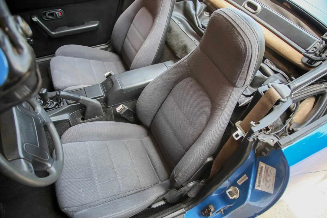 1990 Mazda NA MX-5 Miata - Image 25 of 31