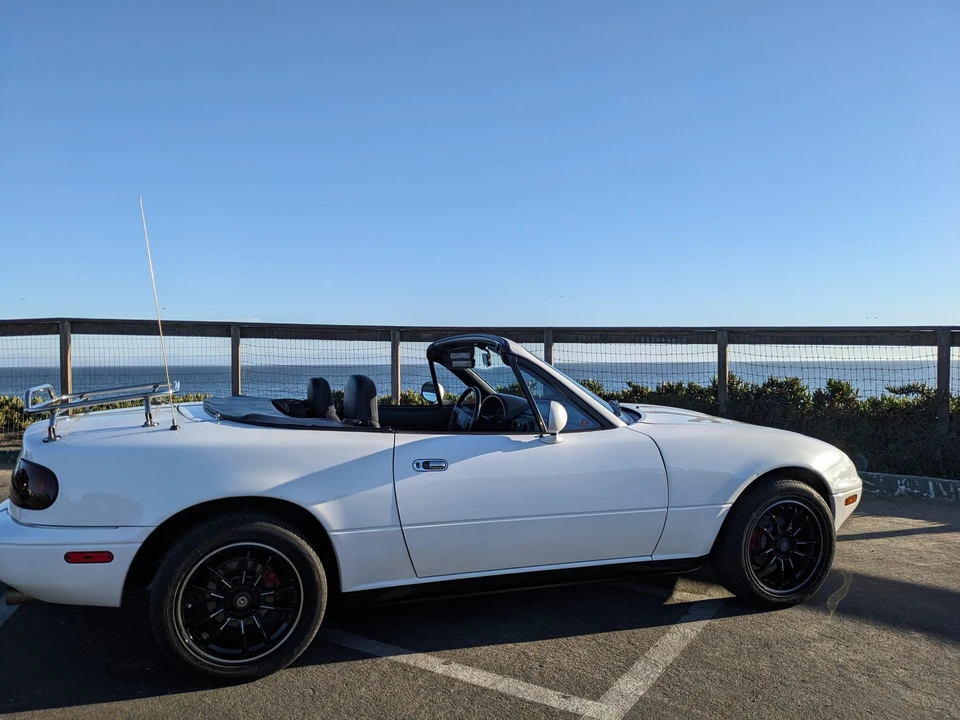 1990 Mazda NA MX-5 Miata - Image 8 of 31