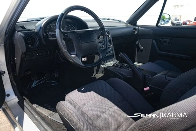 1990 Mazda NA MX-5 Miata - Image 19 of 20