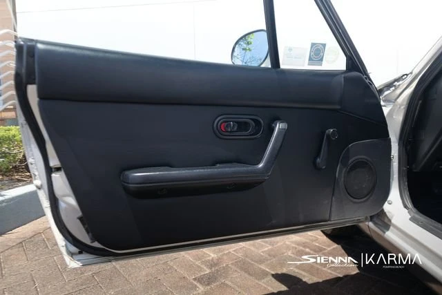 1990 Mazda NA MX-5 Miata - Image 15 of 20