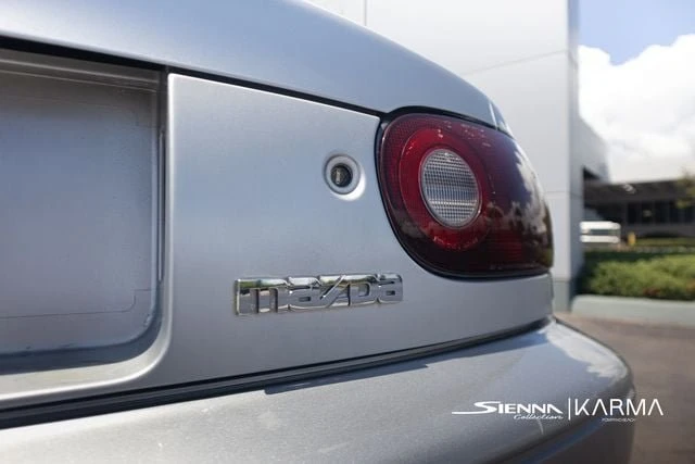 1990 Mazda NA MX-5 Miata - Image 14 of 20
