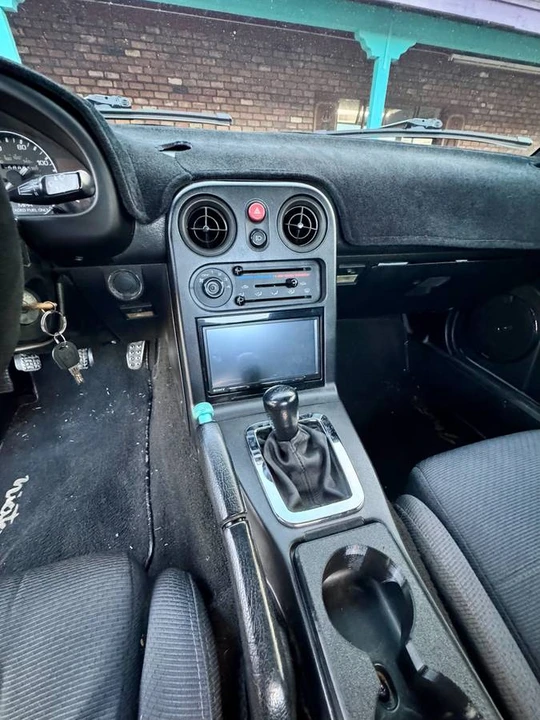 1990 Mazda NA MX-5 Miata - Image 8 of 9