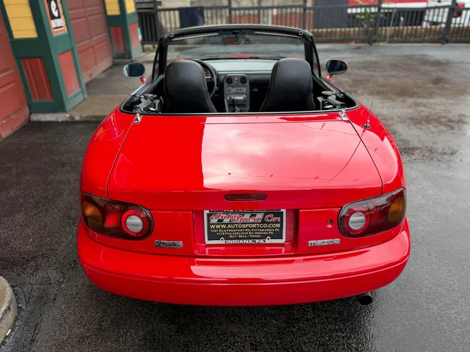 1990 Mazda NA MX-5 Miata - Image 16 of 31