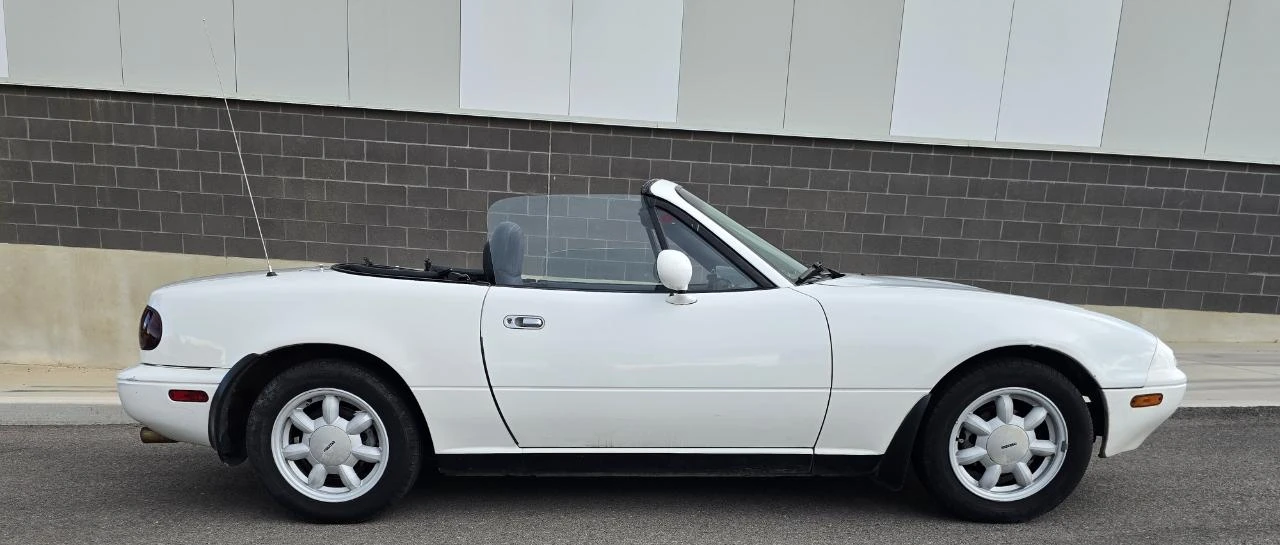 1990 Mazda NA MX-5 Miata - Image 5 of 20