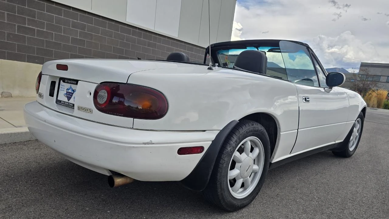 1990 Mazda NA MX-5 Miata - Image 7 of 20
