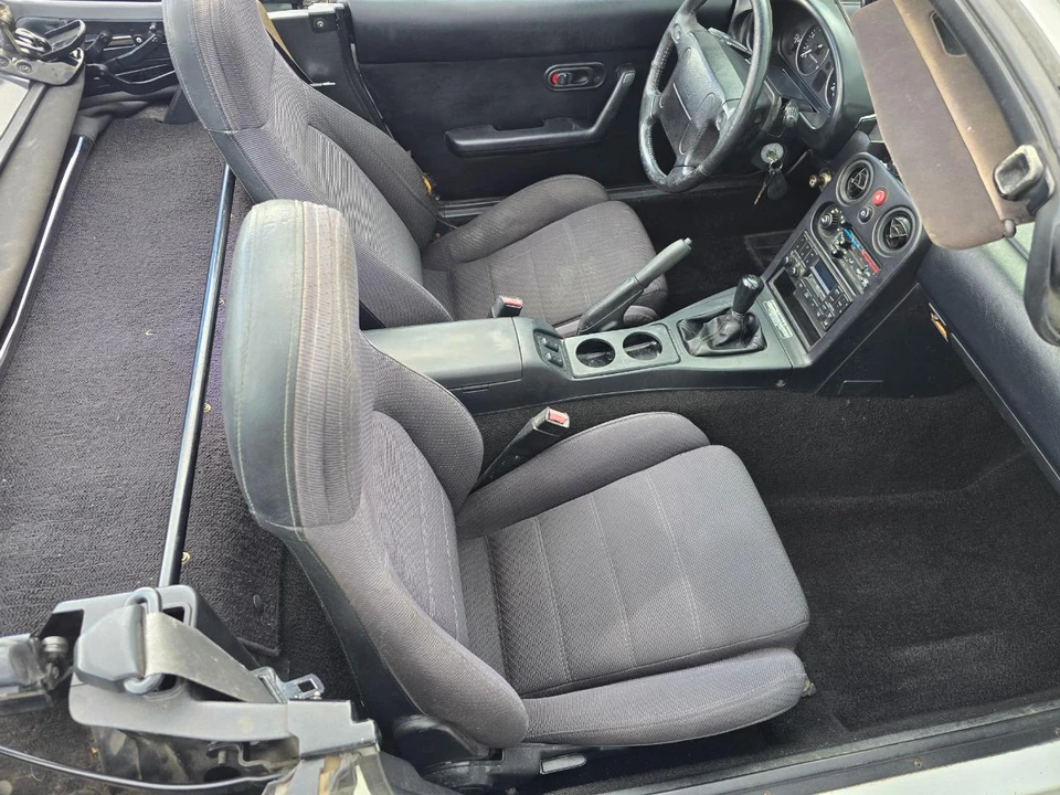 1990 Mazda NA MX-5 Miata - Image 18 of 20