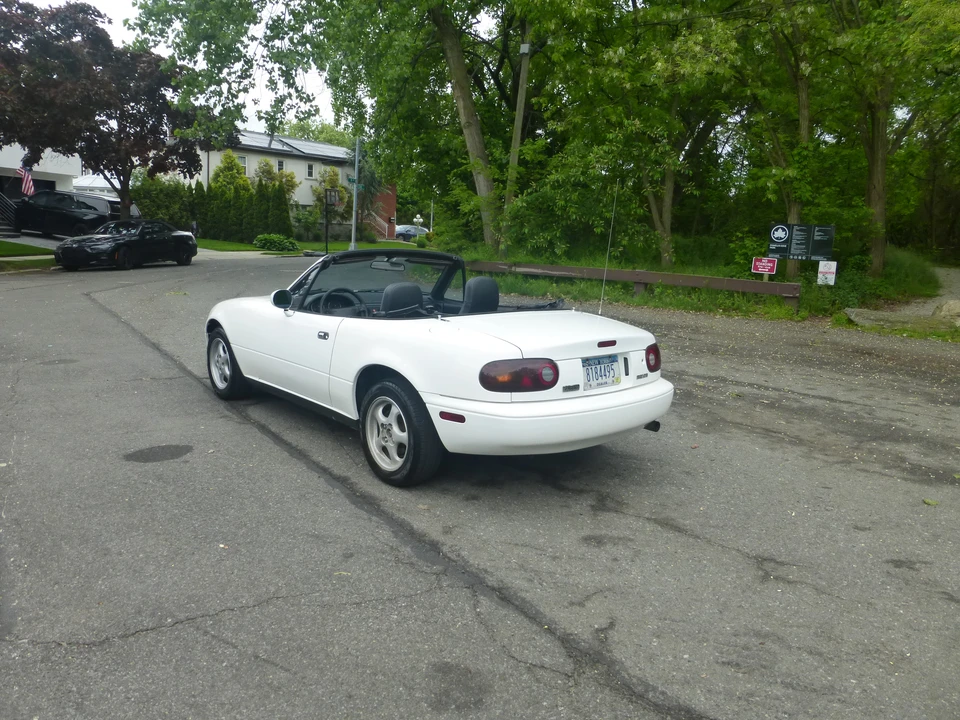 1990 Mazda NA MX-5 Miata - Image 6 of 31