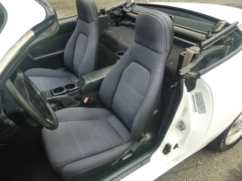 1990 Mazda NA MX-5 Miata - Image 16 of 31