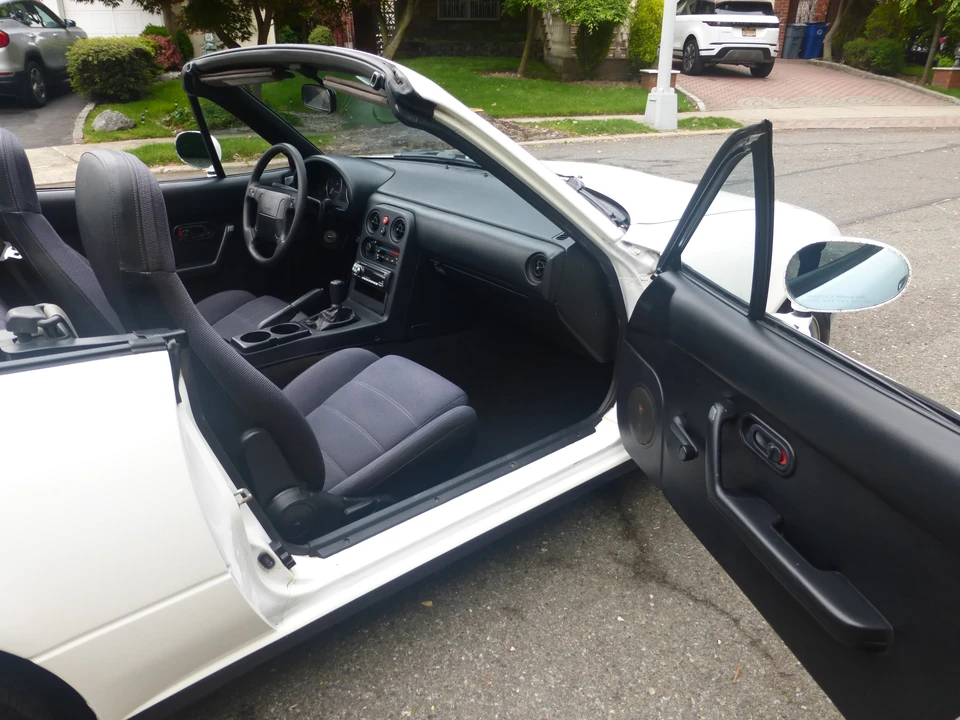 1990 Mazda NA MX-5 Miata - Image 20 of 31