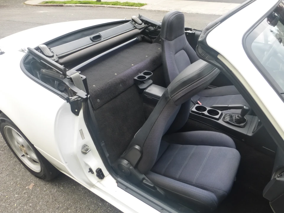 1990 Mazda NA MX-5 Miata - Image 24 of 31