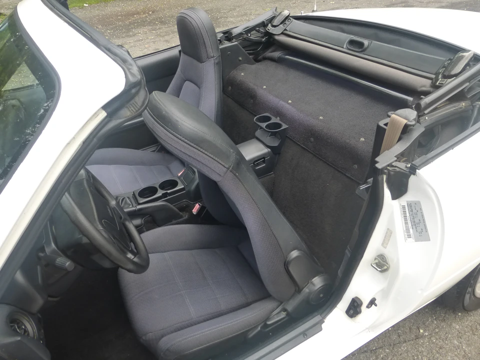 1990 Mazda NA MX-5 Miata - Image 18 of 31