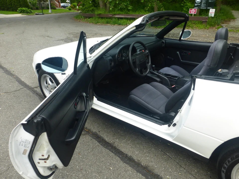 1990 Mazda NA MX-5 Miata - Image 12 of 31