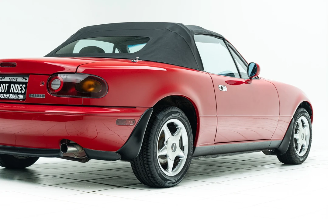 1990 Mazda NA MX-5 Miata - Image 14 of 31