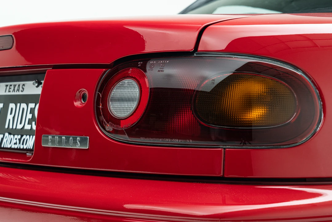 1990 Mazda NA MX-5 Miata - Image 16 of 31