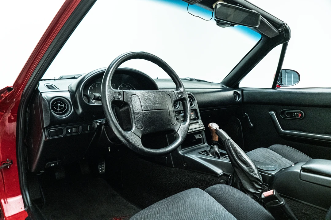 1990 Mazda NA MX-5 Miata - Image 23 of 31