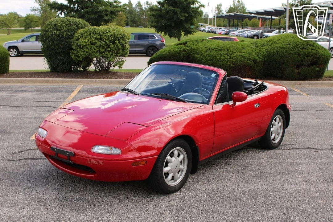 1990 Mazda NA MX-5 Miata - Image 8 of 12