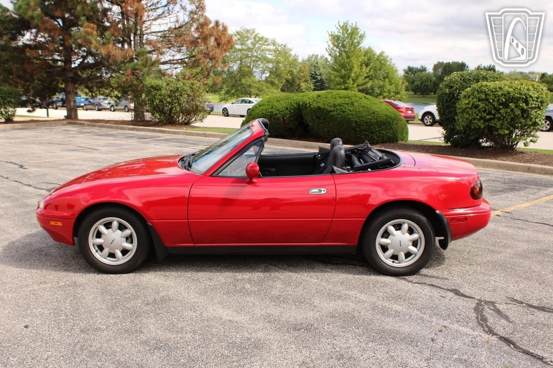 1990 Mazda NA MX-5 Miata - Image 10 of 12