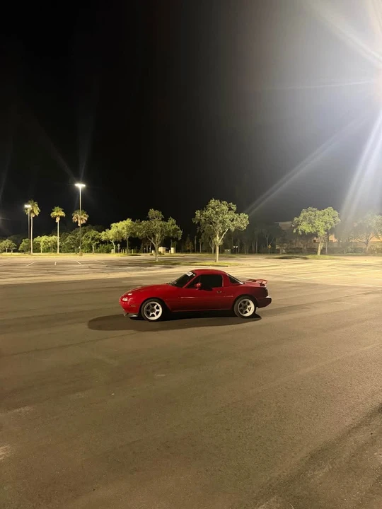 1990 Mazda NA MX-5 Miata - Image 5 of 9