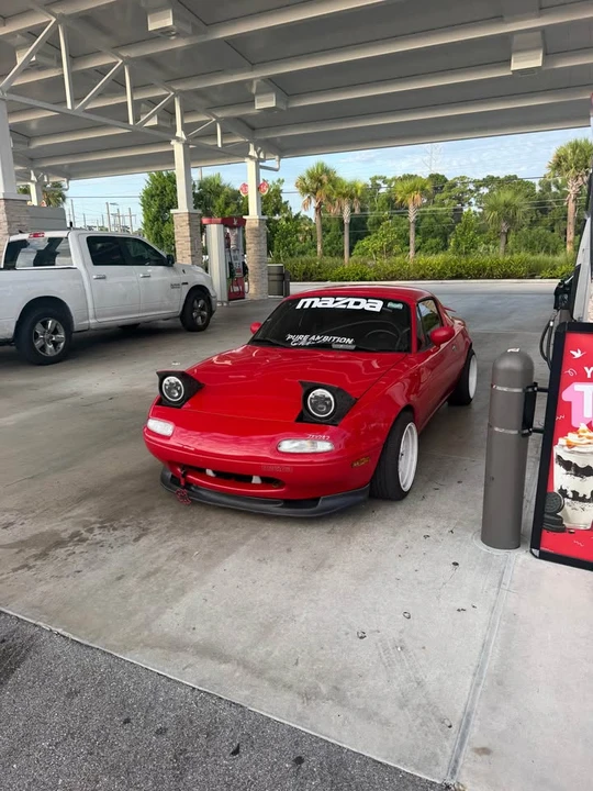 1990 Mazda NA MX-5 Miata - Image 3 of 9