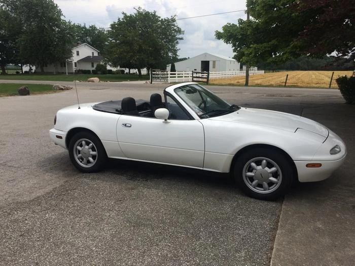 1990 Mazda NA MX-5 Miata - Image 5 of 9