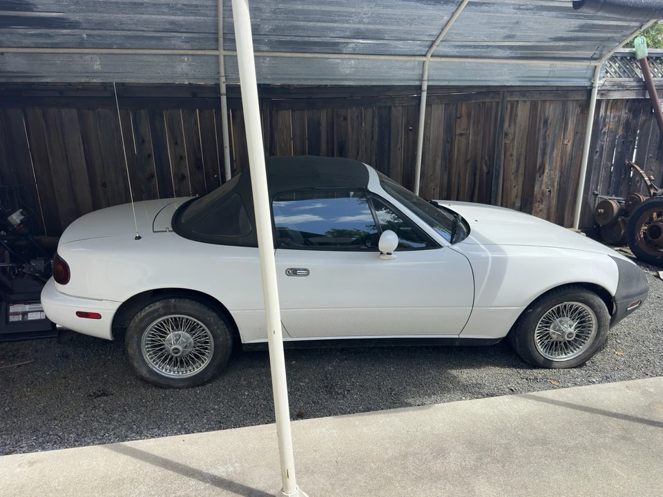 1990 Mazda NA MX-5 Miata - Image 8 of 16