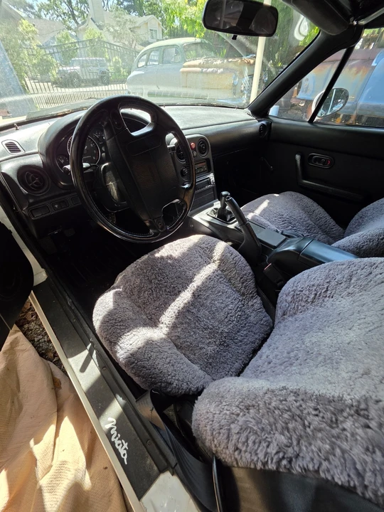 1990 Mazda NA MX-5 Miata - Image 15 of 16