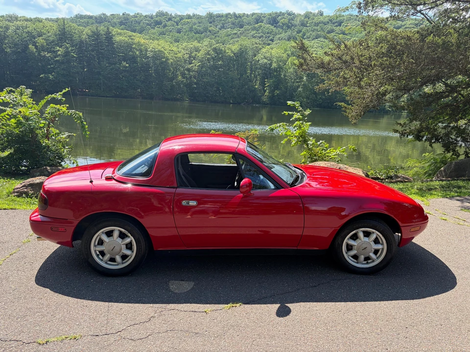 1990 Mazda NA MX-5 Miata - Image 15 of 31