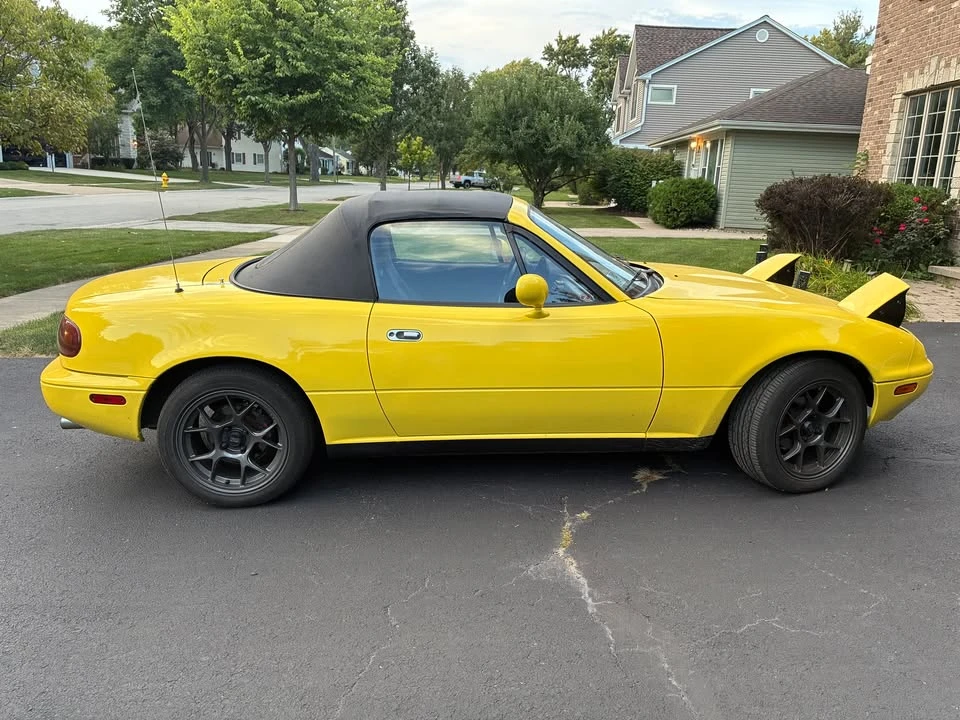 1990 Mazda NA MX-5 Miata - Image 8 of 9