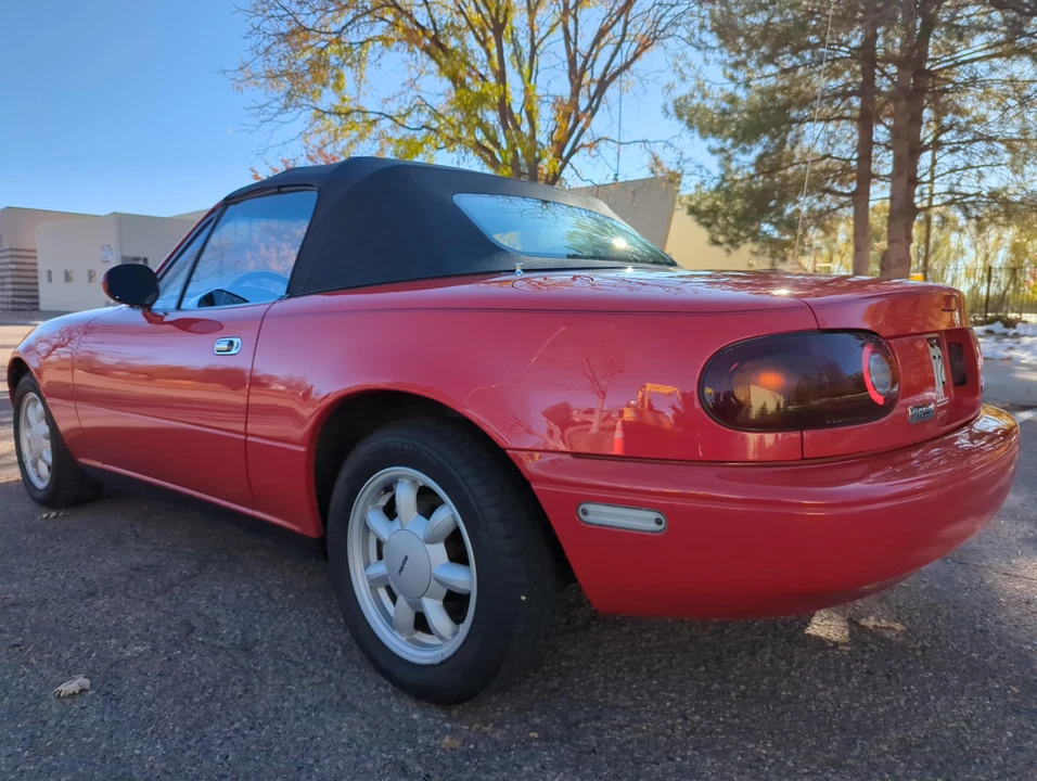 1990 Mazda NA MX-5 Miata - Image 24 of 31