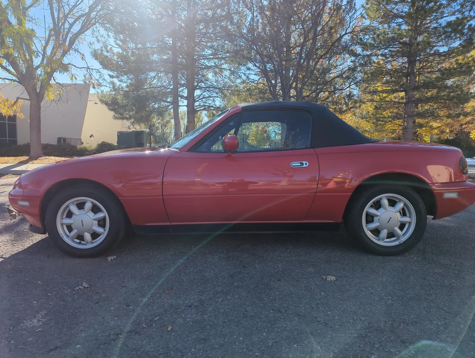 1990 Mazda NA MX-5 Miata - Image 21 of 31