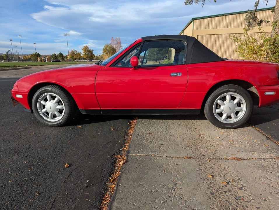 1990 Mazda NA MX-5 Miata - Image 23 of 31