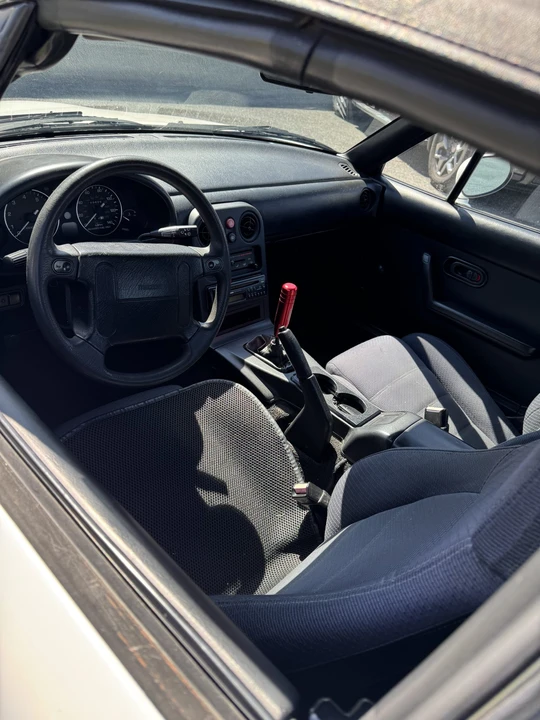 1990 Mazda NA MX-5 Miata - Image 27 of 31