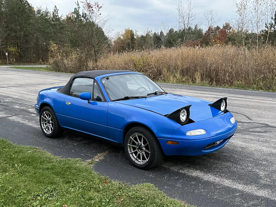 1990 Mazda NA MX-5 Miata - Image 23 of 31